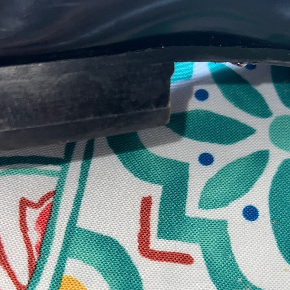 Elegant Black Leather Slip-On Loafers - Picture 3 of 9